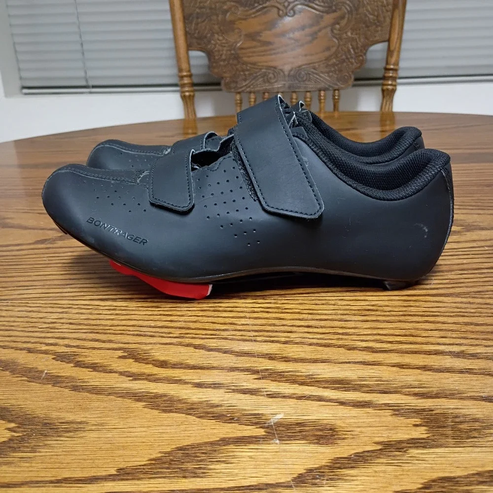 Bontrager Solstice Road Cycling Shoes Black Mens US 9 EUR 42 Cleats Included